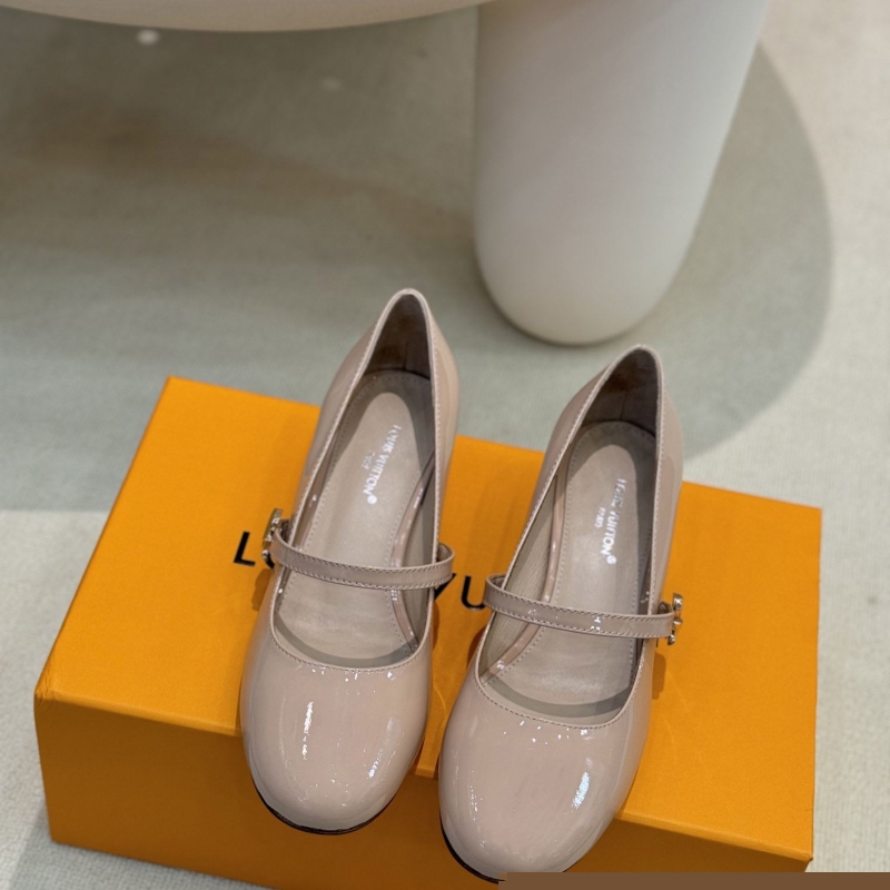 LV flat shoes